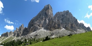 montagna, verde, prato, montagne, cime, roccia, cielo, alberi, prati, rocce, nuvole