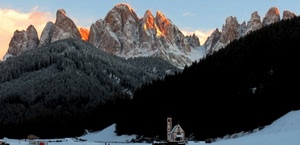 neve, chiesa, montagna, montagne, cime, alberi, inverno, chiesetta, tramonto, bosco