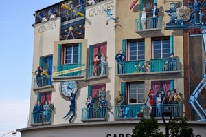 finestre, murales, balconi, orologio, palazzo, persone, personaggi, cinema