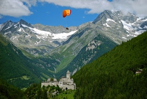 castello, montagne, neve, parapendio, montagna, cielo, boschi, deltaplano, nuvole, alberi