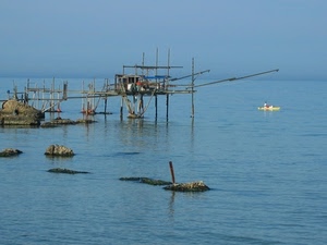 mare, scogli, acqua, trabucco, pescare, barca, azzurro, canoa, pali, pesca, palafitta
