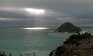 mare, isola, nuvole, raggi, luce, sole, acqua, cespugli