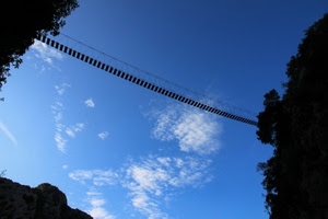 ponte, cielo, nuvole, azzurro, sospeso, alberi, blu, controluce, corde, alto