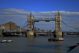 fiume, ponte, barche, londra, nuvole, torri, acqua, tamigi, chiatte, grattacieli