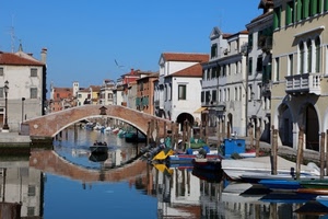 ponte, barche, acqua, case, riflesso, canale, cielo, finestre, tetti, riflessi, balconi, fiume, palazzi, pali, balcone, venezia, azzurro