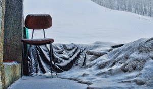 neve, sedia, bianco, inverno, freddo, alberi, muro, gambe