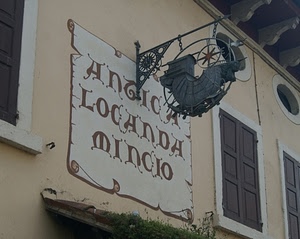 insegna, finestre, locanda, ferro, stella, scritta, ante