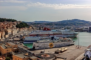 porto, mare, navi, panorama, città, palazzi, auto, case, automobili, colline, cielo