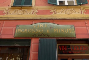 insegna, finestre, negozio, vini, vetrina, bottiglie, verde, vetrine, facciata, palazzo, decorazioni, scritta