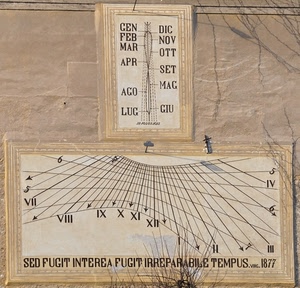 meridiana, mesi, numeri, ore, orologio, muro, scritta