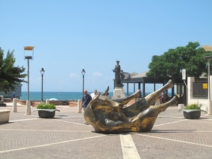 piazza, lampioni, mare, toro, monumento, statua, scultura