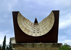 numeri, meridiana, cielo, alberi, nuvole, tempo, ore, basamento, monumento