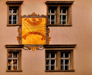 meridiana, finestre, giallo, muro, vetri, numeri, parete, orologio, arancione, linee, riflessi, dipinto, asta, cornice, cornici