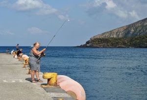 mare, canna, pescatori, cielo, nuvole, donna, molo, acqua, pesca, bitte, pescare, giallo, bitta, orizzonte, azzurro, montagna