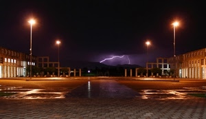 piazza, fulmine, lampioni, notte, luci, temporale, bagnato, cielo, lampo, riflesso