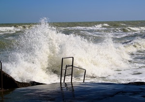 mare, onde, cielo, acqua, burrasca, schiuma, spruzzi, mosso, scala, metallo, piattaforma, tempesta, onda