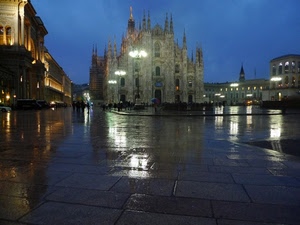 duomo, milano, pioggia, piazza, riflessi, notte, luci, riflesso