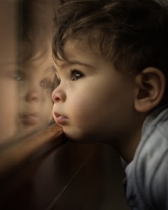 bambino, riflesso, occhi, sguardo, naso, viso, finestra, vetro, capelli