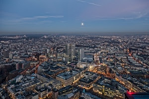 città, luna, panorama, grattacieli, palazzi, cielo, luci, nuvole, panoramica