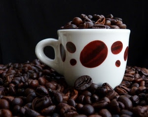 caffè, chicchi, tazza, tazzina, manico, marrone, bianco, bianca