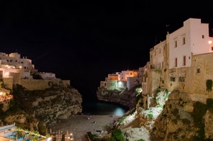 mare, spiaggia, notte, notturno, borgo, luci, case, paese, roccia, golfo