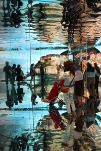 persone, riflesso, expo, riflessi, paesaggio, specchio, milano, specchi, carrozzino, fotografi, vetro, fotografare, mare, passanti