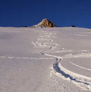 neve, montagna, bianco, inverno, cielo, solchi, azzurro, blu, pista, roccia, scia