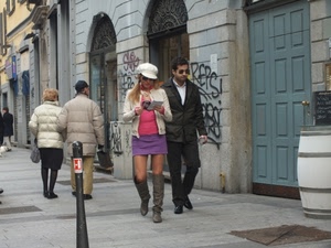 donna, cappello, coppie, persone, stivali, porte, passanti, minigonna, uomo, botte, vetrine