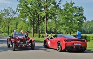 rosso, ferrari, alberi, automobili, due, strada, verde, persone, auto