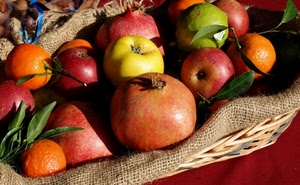 frutta, mele, mandarini, cesto, melograno, cibo, foglie, colori