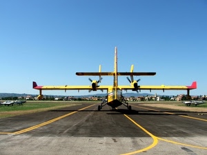 aereo, pista, giallo, ali, eliche, aeroporto, cielo, azzurro, linee