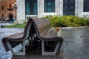 panchine, lampione, legno, piazza, panchina, aiuola, doppia, strada, verde, inferriate, finestre, due