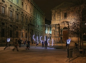 piazza, altalena, luci, chiesa, notte, notturno, persone, statua