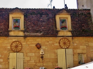ruote, finestre, abbaini, tetto, tegole, porte, antenna, fiori, vasi, casa, palazzo, edificio