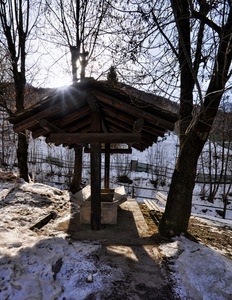 neve, lavatoio, alberi, controluce, sole, tettoia, bianco