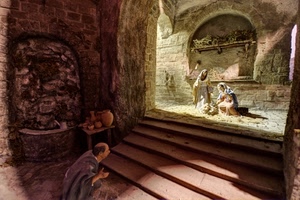 presepe, scale, scala, arco, natività, presepio, gradini, vasi, stalla, statuette, madonna, statue, luce