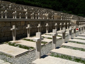 tombe, croci, cimitero, verde, militare, erba, lastre, marmo, guerra, prospettiva, lapidi, ghiaia