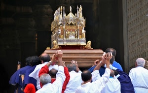 processione, persone, devozione, fedeli, chiesa, uomini, mani, santo, statua, portantini
