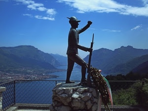 statua, alpino, monumento, montagne, lago, corona, acqua, panorama, fucile