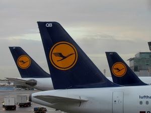 aerei, tre, aeroporto, cielo, code, coda, blu, aereo, nuvole, cerchi, timoni