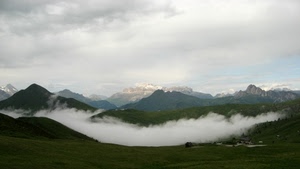 nuvole, montagne, nebbia, cielo, panorama, cime, verde, montagna, prati, bianco, grigio, neve, valle, catena