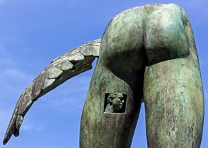 ala, cielo, scultura, gambe, bronzo, verde, testa, azzurro, statua, profilo, posteriore, glutei, cosce, rame, metallo