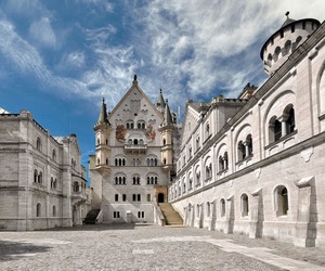 piazza, finestre, castello, scale, nuvole, bifore, palazzi, torri, scala