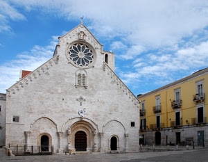rosone, chiesa, facciata, piazza, cielo, portali, porte, nuvole, bianco