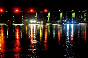 pioggia, casello, luci, riflessi, autostrada, automobili, rosso, notte, notturno, riflesso