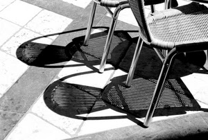 sedie, ombre, bianconero, gambe, pavimento, due, ombra, metallo