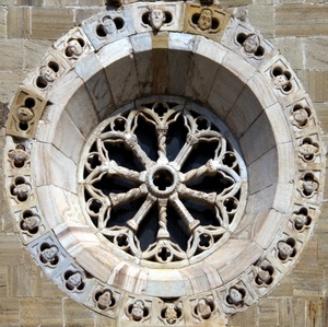 rosone, cerchio, pietra, sculture, marmo, chiesa, cerchi, facce, teste, raggi, bianco, ombra, visi