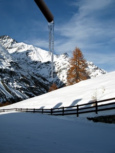 neve, ghiaccio, montagna, staccionata, bianco, albero, inverno, cielo, tubo, alberi, acqua, azzurro, nuvole, steccato, abete, larice, grondaia, ombre, montagne, ombra