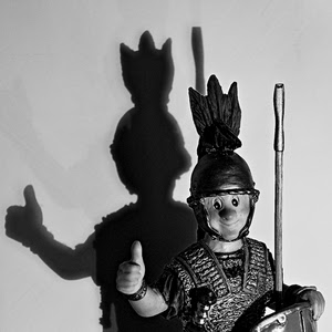 ombra, elmo, pollice, bianconero, pupazzo, soldato, mano