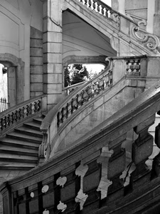 bianconero, scale, gradini, scalinata, scala, scalini, ringhiera, corrimano, grigio